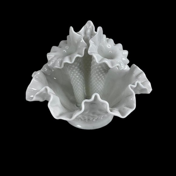 Fenton White Hobnail Epergne 3 Horn Milk Glass Ruffled Trumpet Vase Crimped VTG - Picture 3 of 13